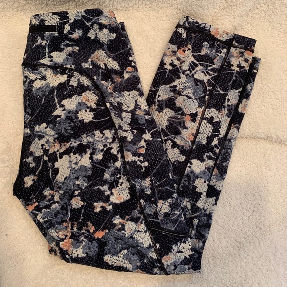 Lululemon Speed Up Crop *luxtreme